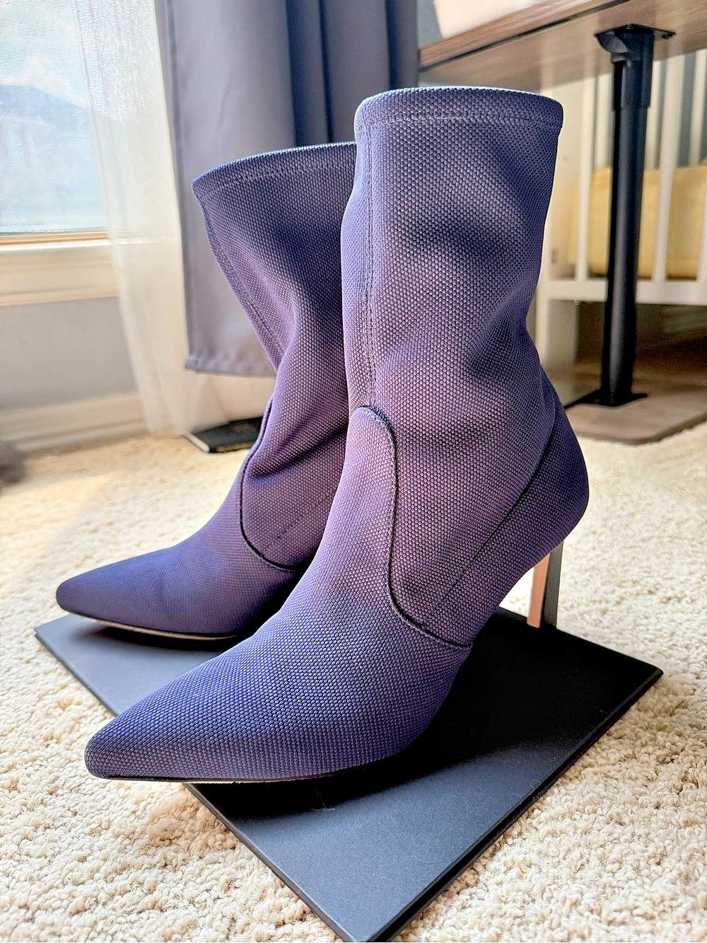 Stuart Weitzman Navy Stretch Sock Ankle Boots Pointed Toe Size 8